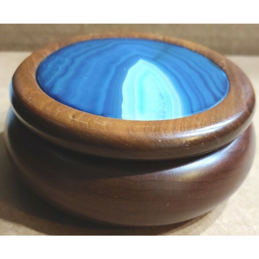 Vtg Brazilian Natural Agate Blue Dyed Inlaid on Lid Carved Wooden Trinket Box